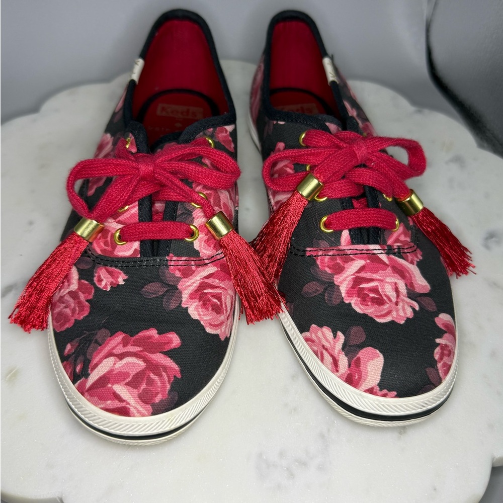Women's Kate Spade New York Keds Floral Red Black Tassel Lace Up Sneakers Size 6 - Picture 4 of 9